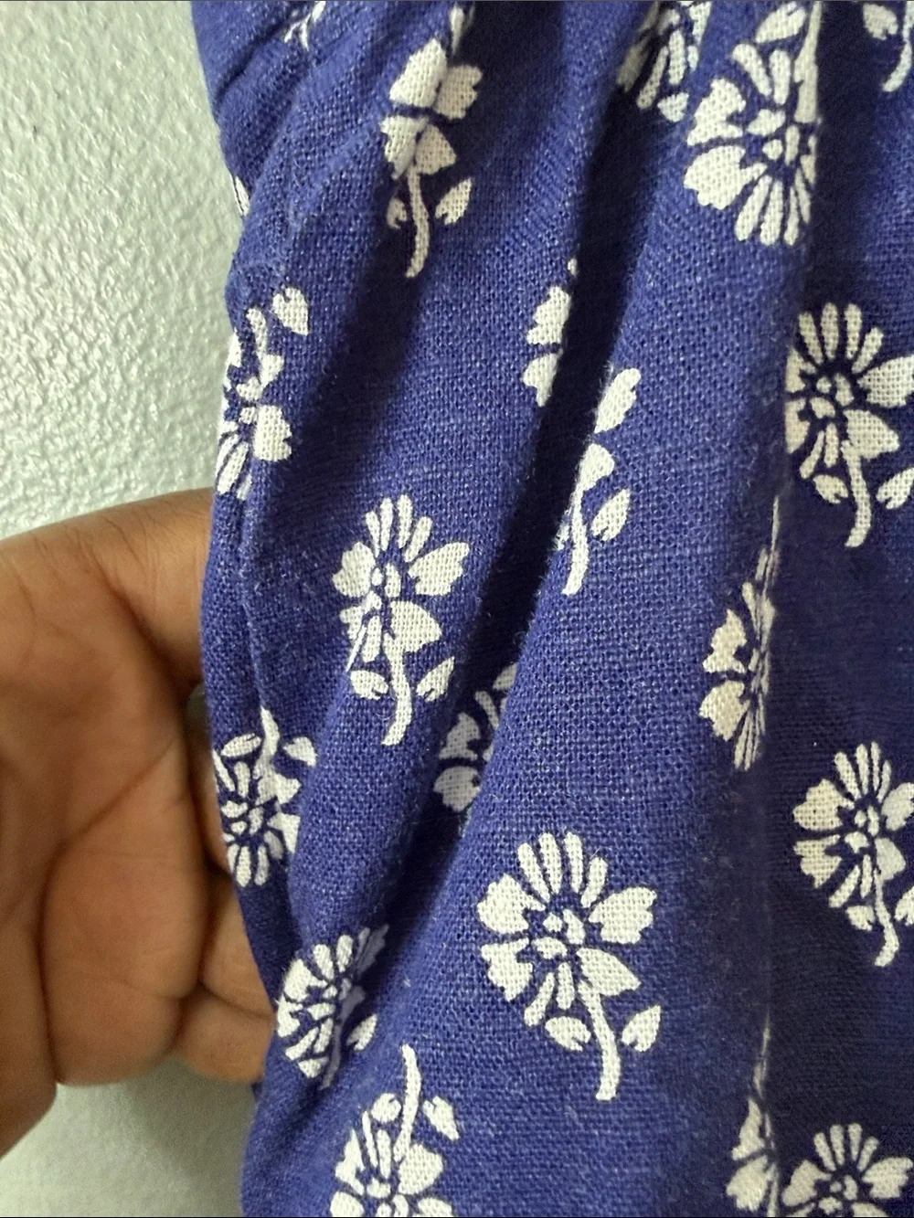 J.Crew linen blend Women's Shorts Navy Blue with White Floral Design Size 10